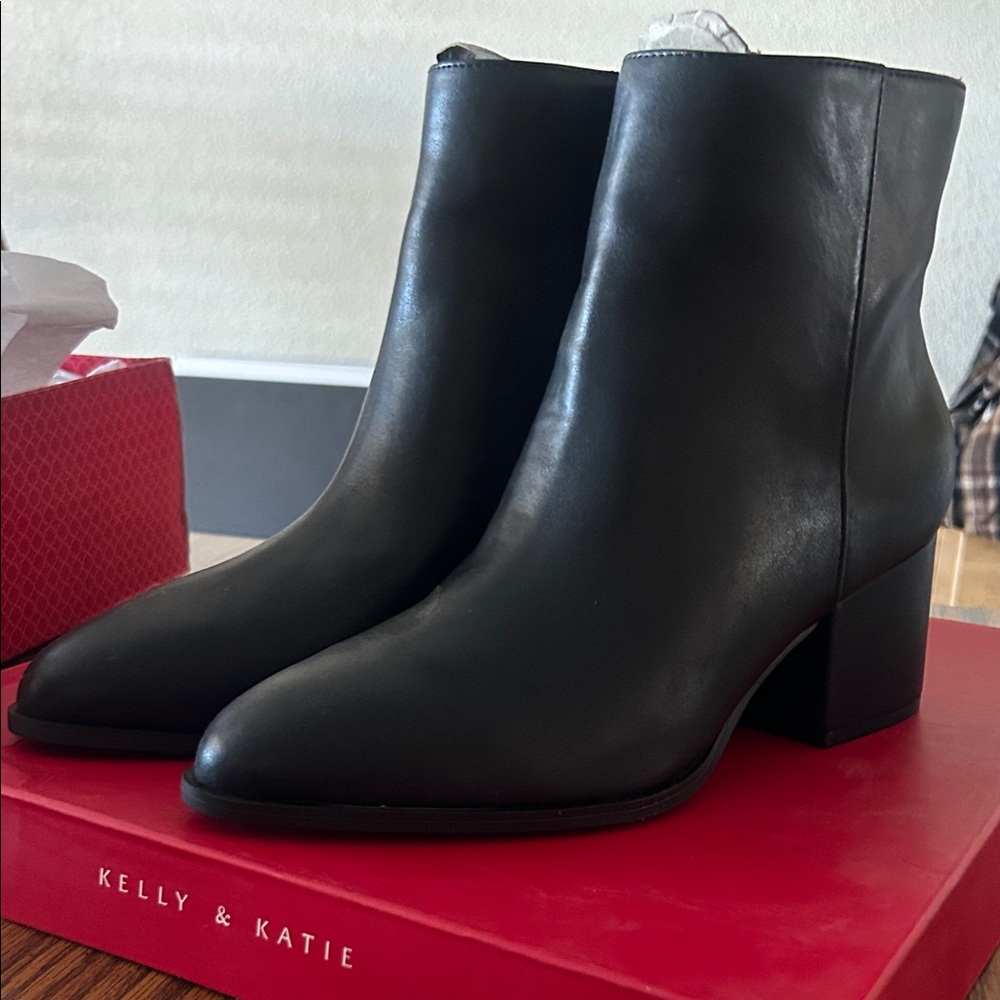Kelly & Katie Black Leather Block Heel Ankle Boots